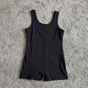 SHEIN Black Ribbed Sleeveless Romper